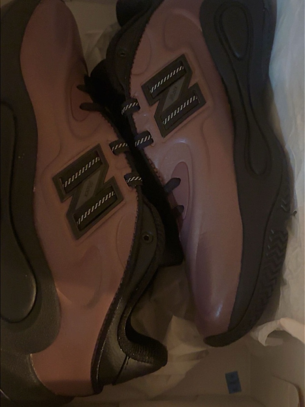 New Balance Black and purple basketball shoes anSneakers p400 low
